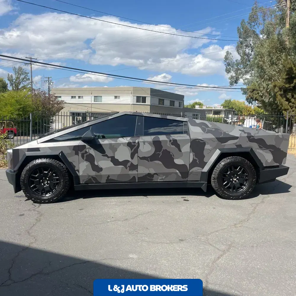 2024 Tesla Cybertruck Base