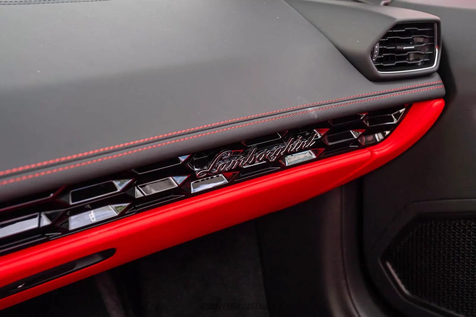 2023 Lamborghini Huracan EVO Spyder