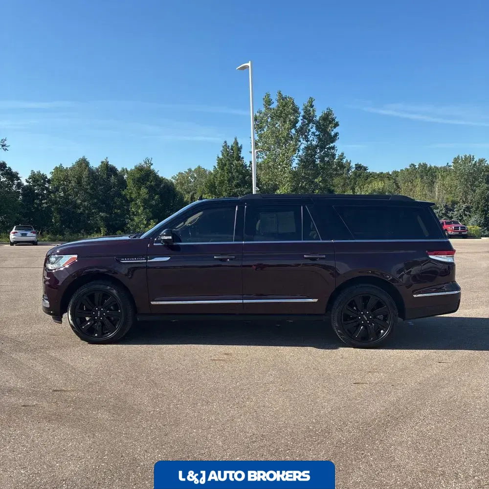 2024 Lincoln Navigator L Black Label