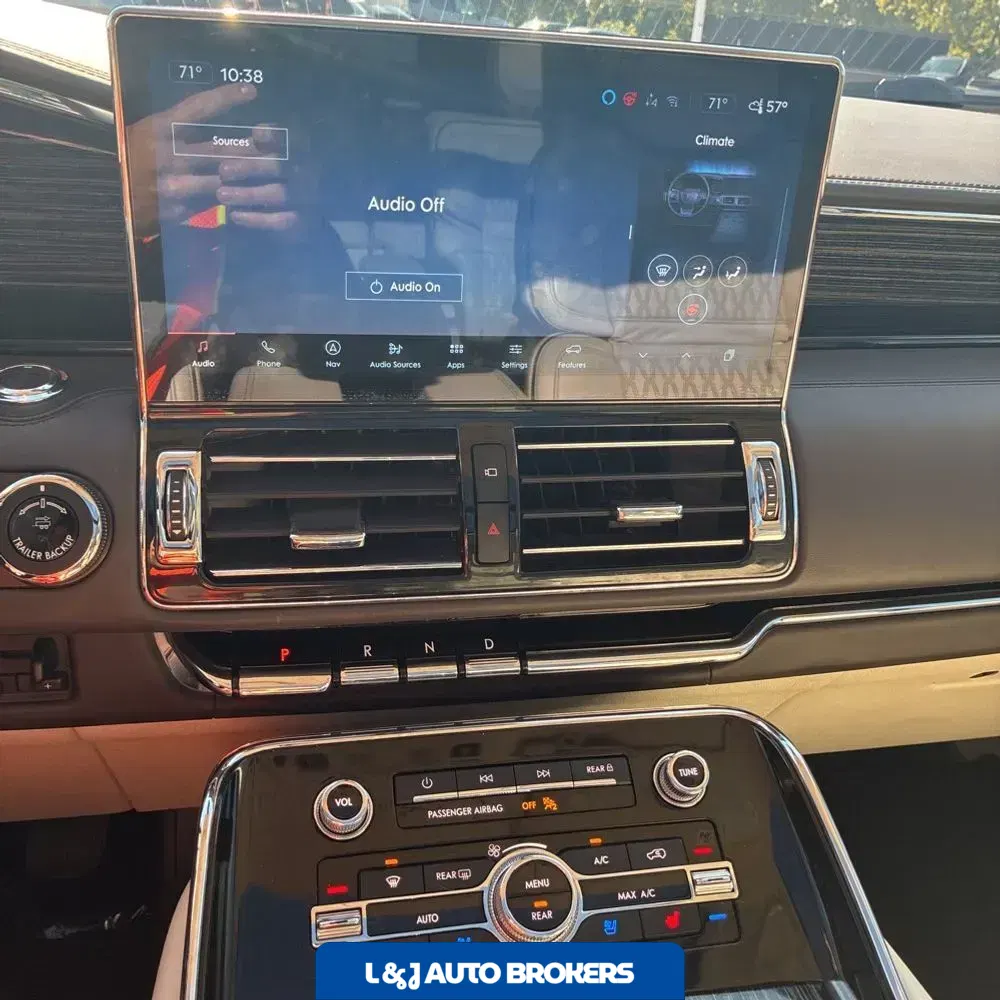 2024 Lincoln Navigator L Black Label