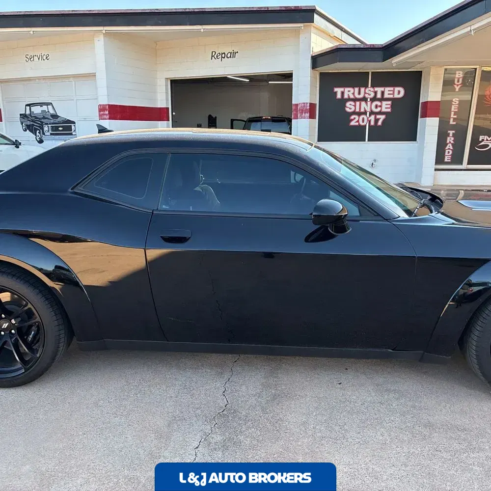 2023 Dodge Challenger R/T SCAT PACK