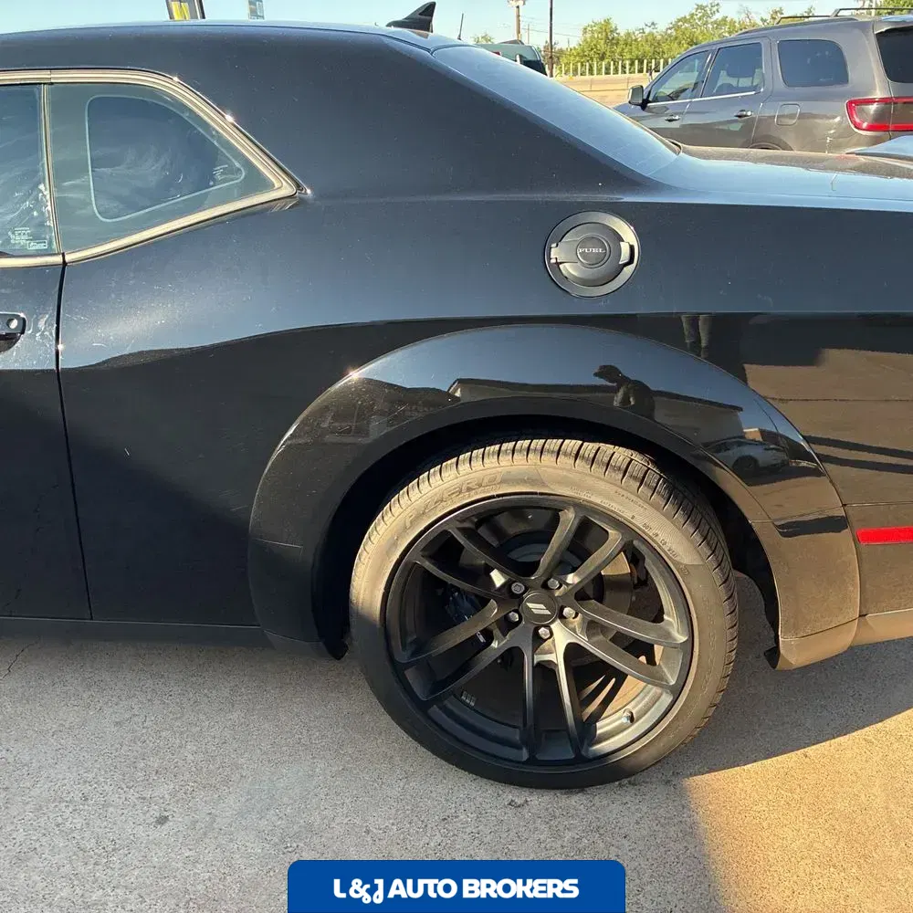 2023 Dodge Challenger R/T SCAT PACK