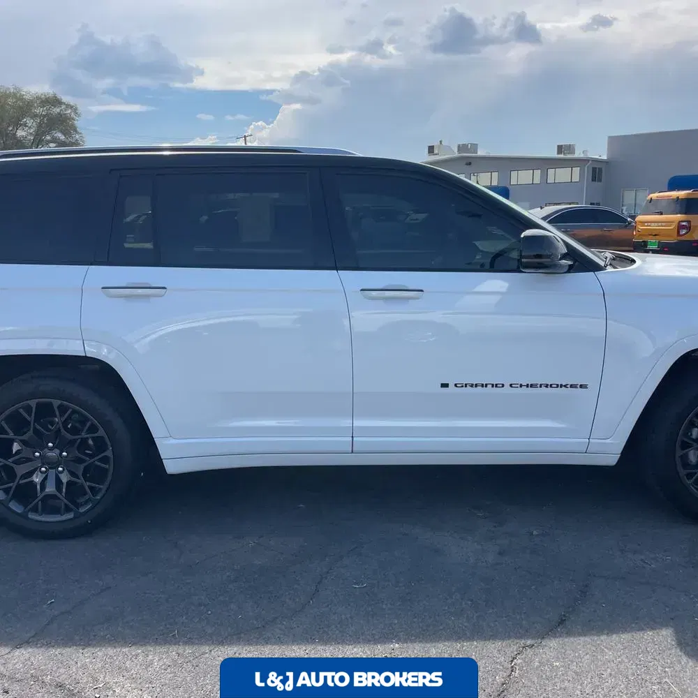 2023 Jeep Grand Cherokee L Summit