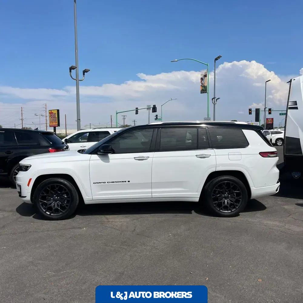 2023 Jeep Grand Cherokee L Summit