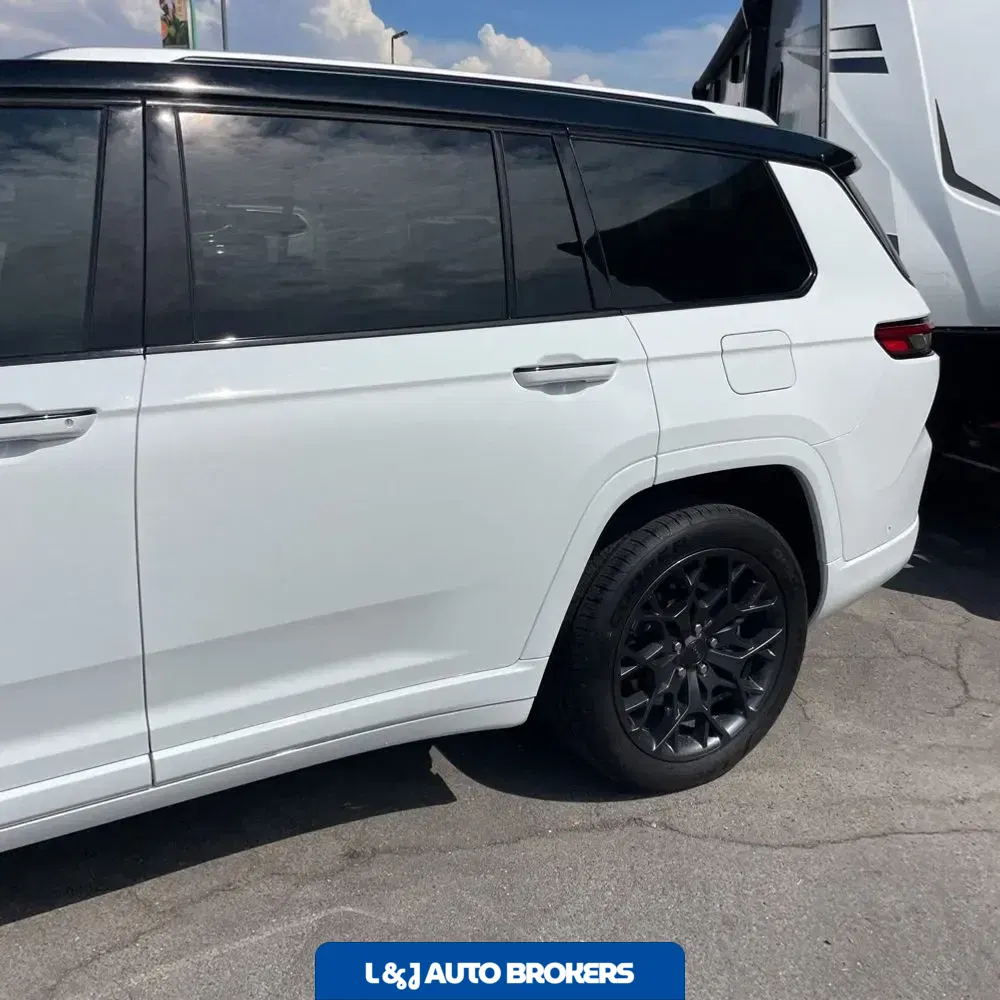 2023 Jeep Grand Cherokee L Summit