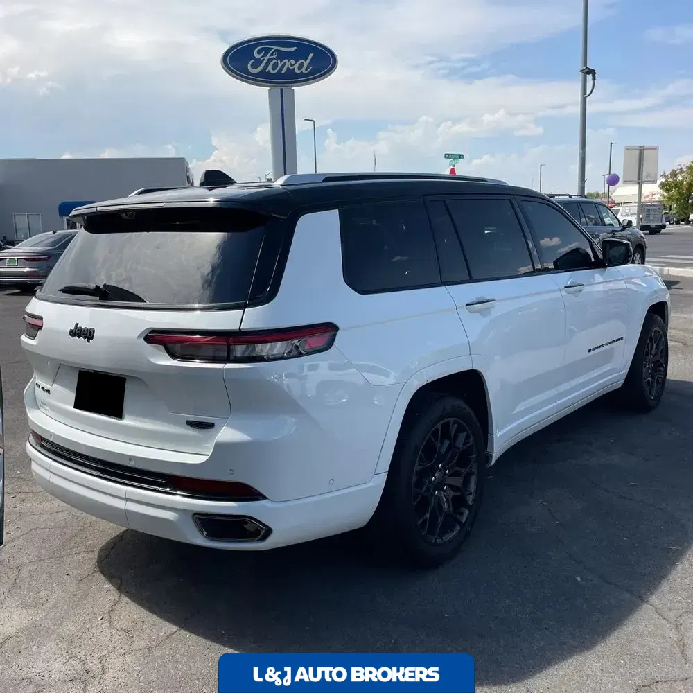 2023 Jeep Grand Cherokee L Summit