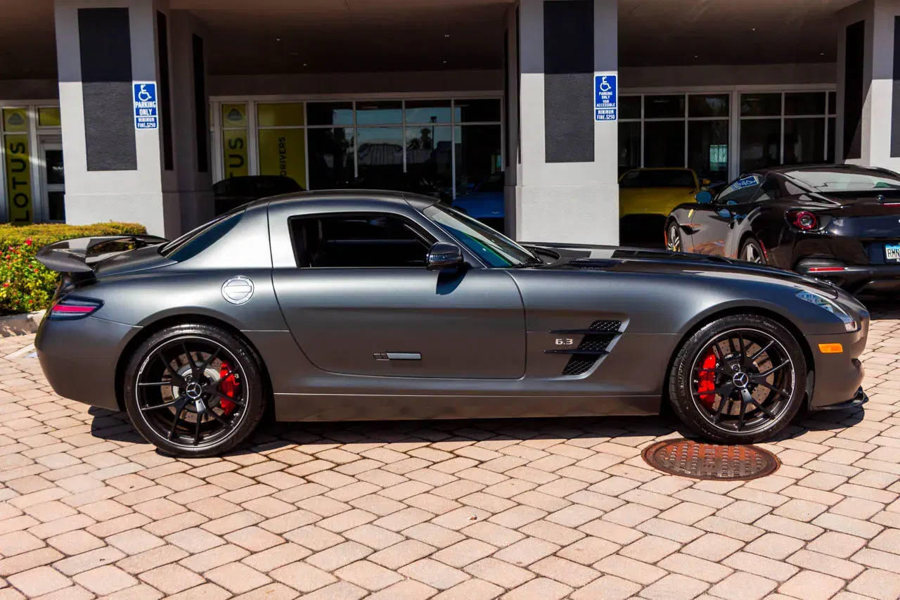 5,600-Mile 2015 Mercedes-Benz SLS AMG GT Final Edition Coupe