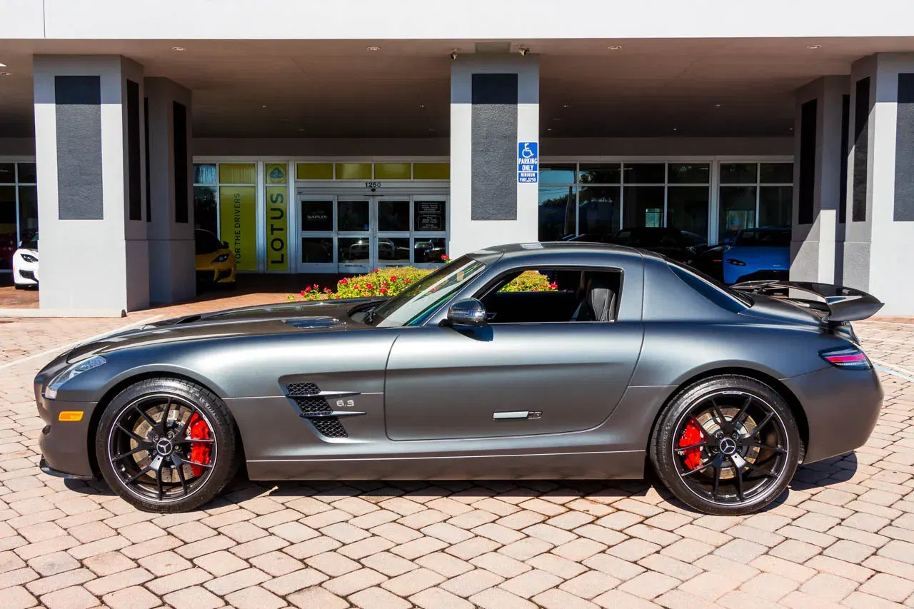 5,600-Mile 2015 Mercedes-Benz SLS AMG GT Final Edition Coupe