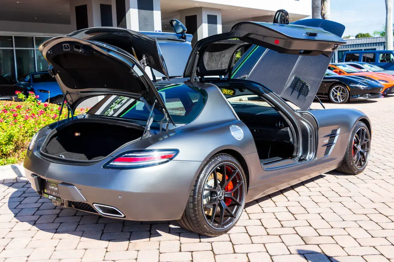 5,600-Mile 2015 Mercedes-Benz SLS AMG GT Final Edition Coupe