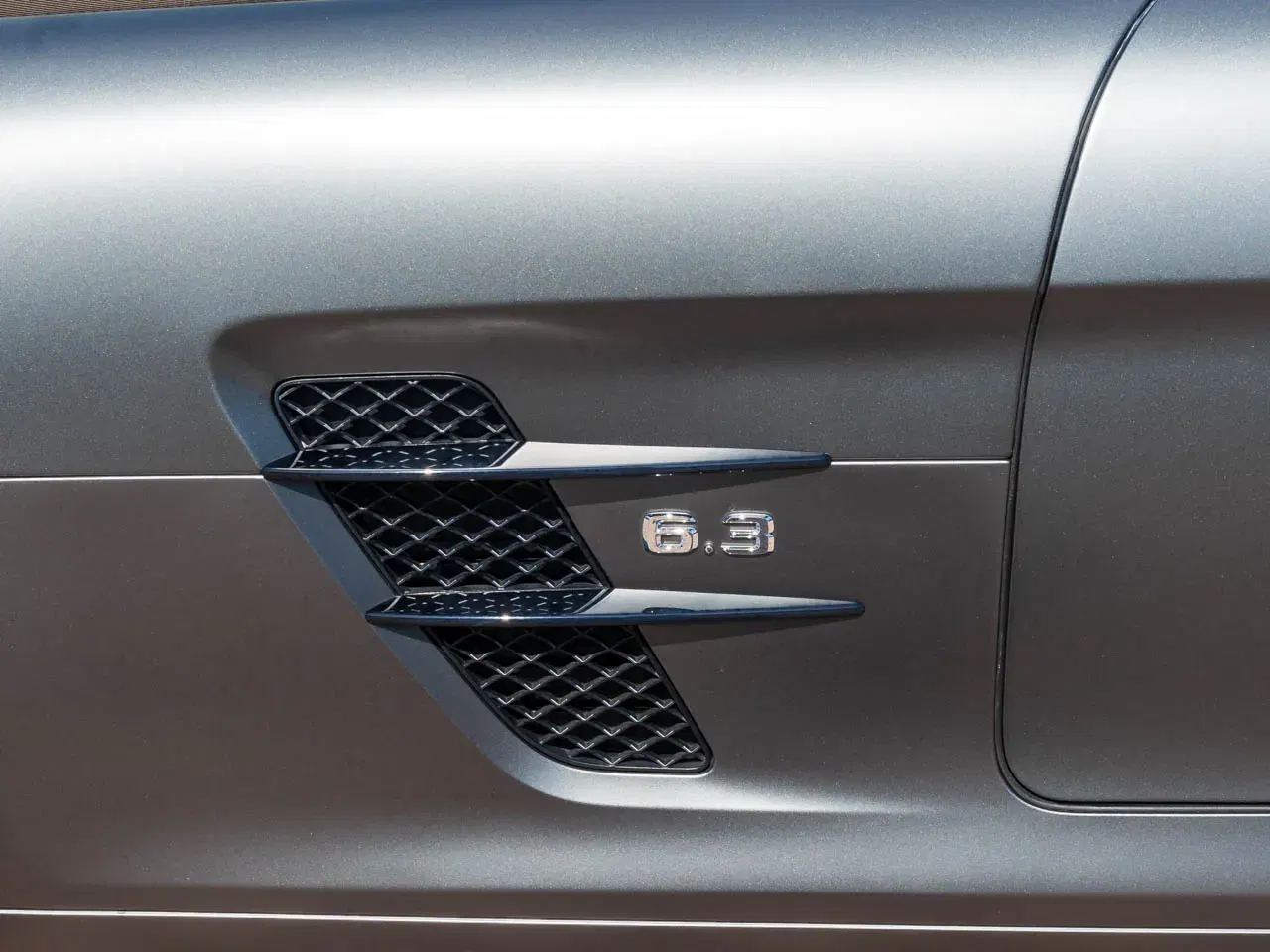5,600-Mile 2015 Mercedes-Benz SLS AMG GT Final Edition Coupe