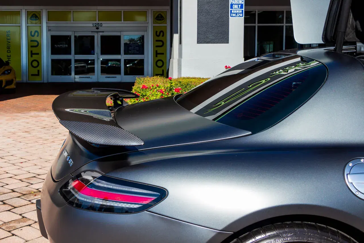 5,600-Mile 2015 Mercedes-Benz SLS AMG GT Final Edition Coupe