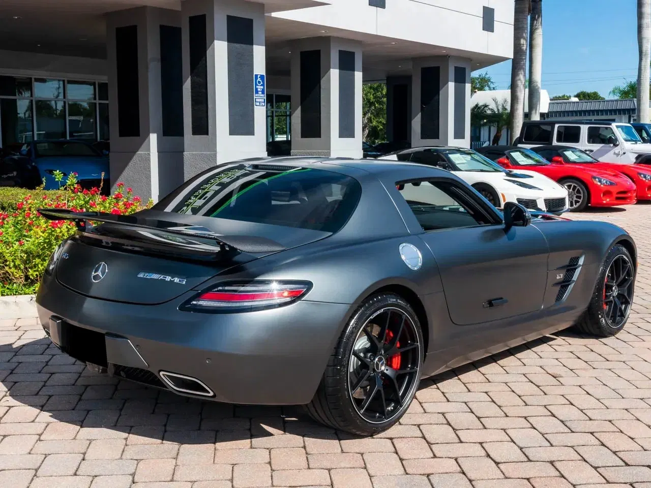 5,600-Mile 2015 Mercedes-Benz SLS AMG GT Final Edition Coupe