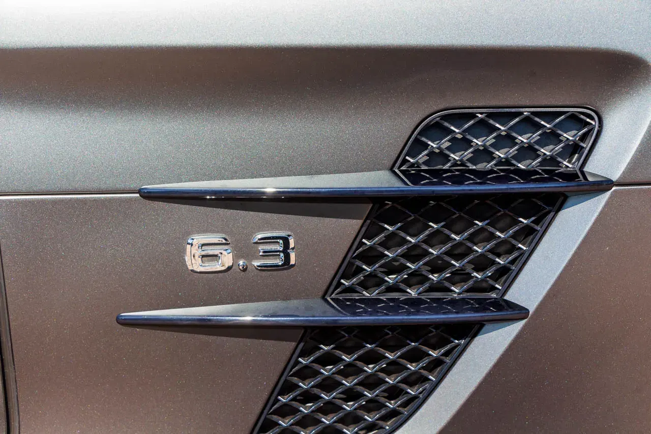 5,600-Mile 2015 Mercedes-Benz SLS AMG GT Final Edition Coupe