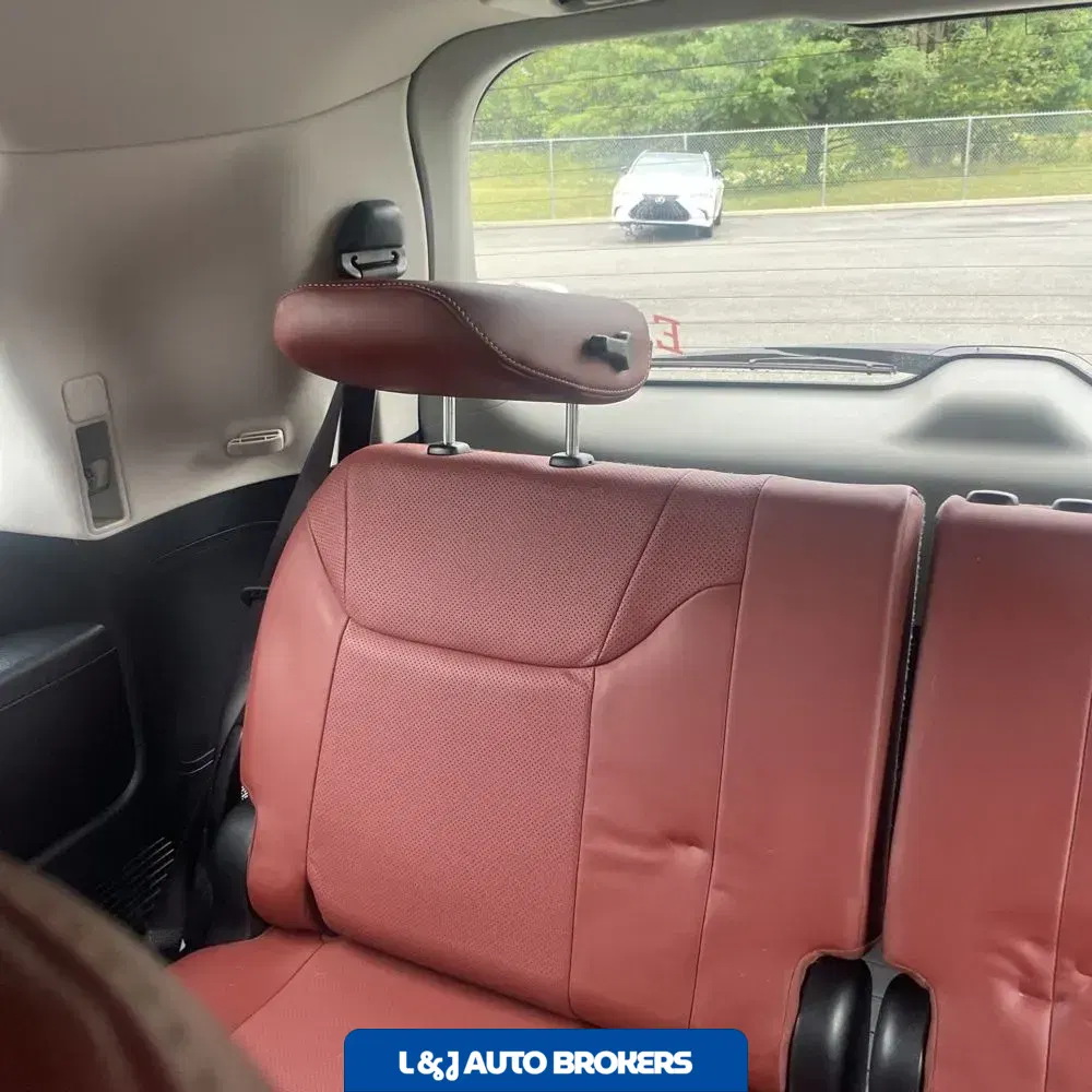 2017 Lexus LX 570 Base