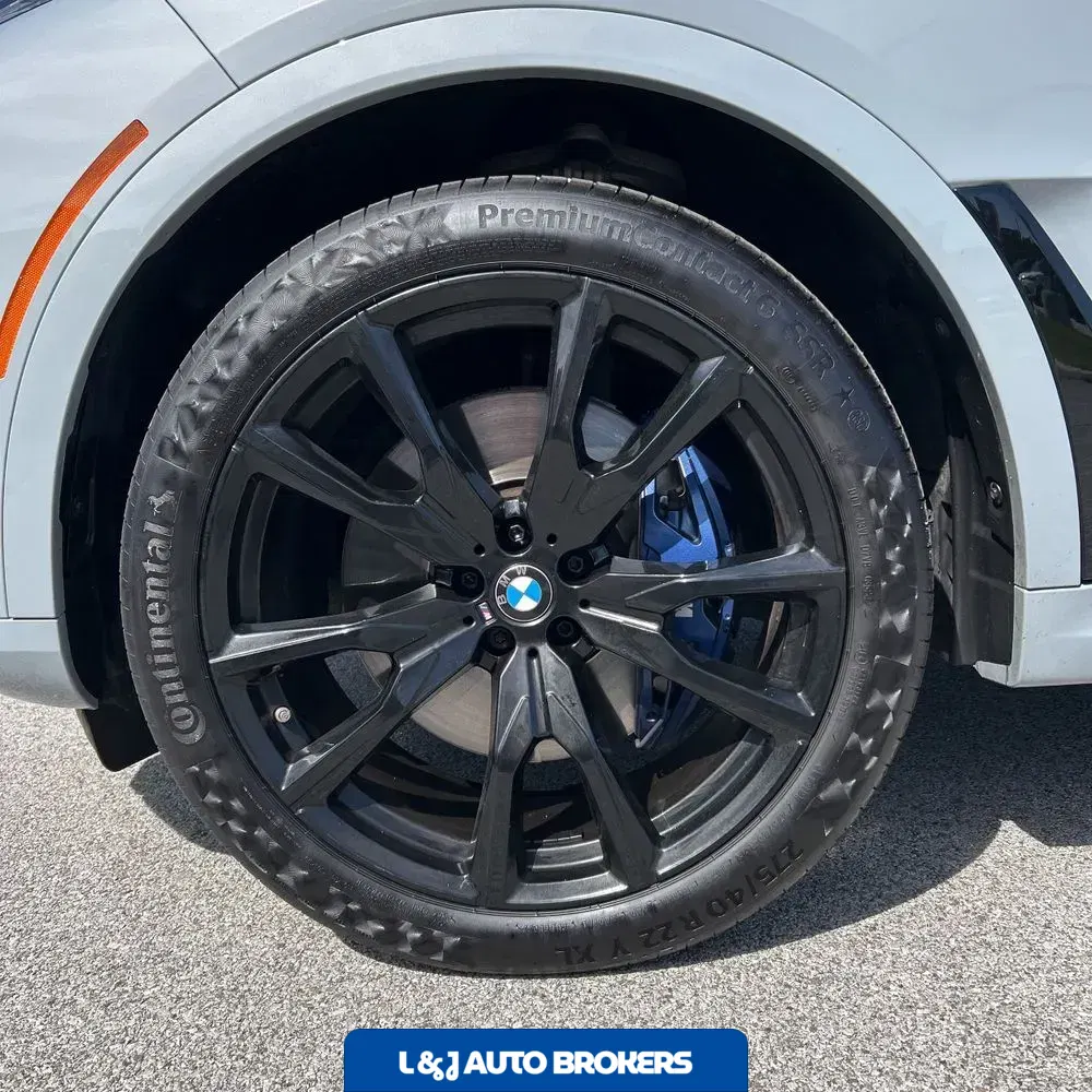 2024 BMW X7 M60i
