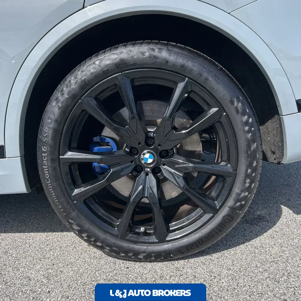 2024 BMW X7 M60i