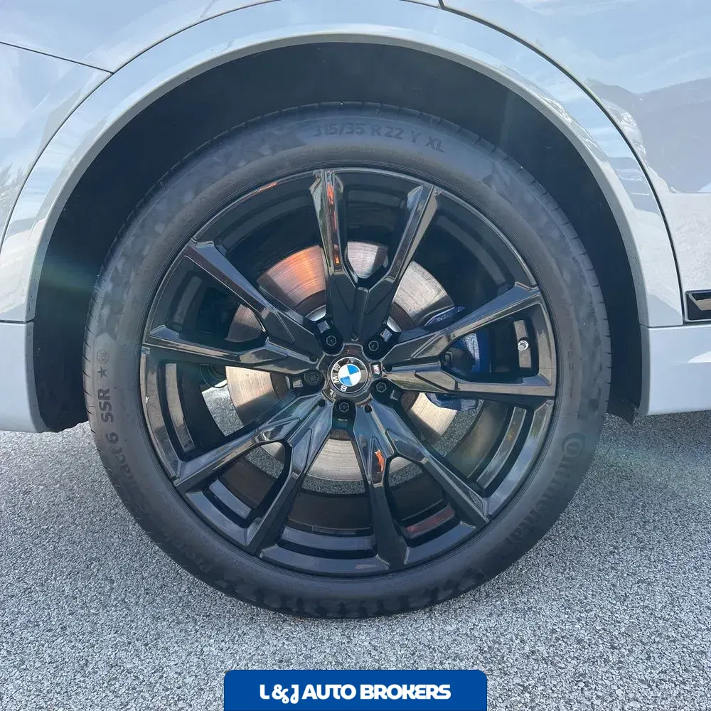2024 BMW X7 M60i