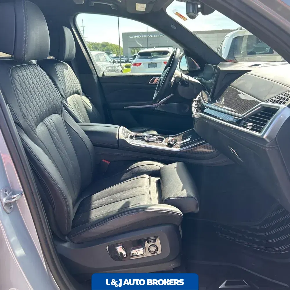 2024 BMW X7 M60i