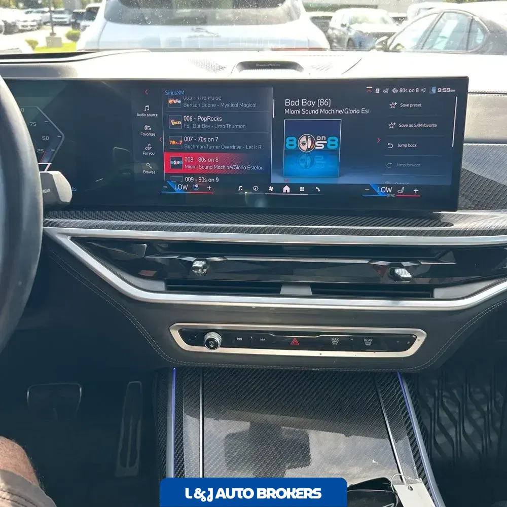 2024 BMW X7 M60i