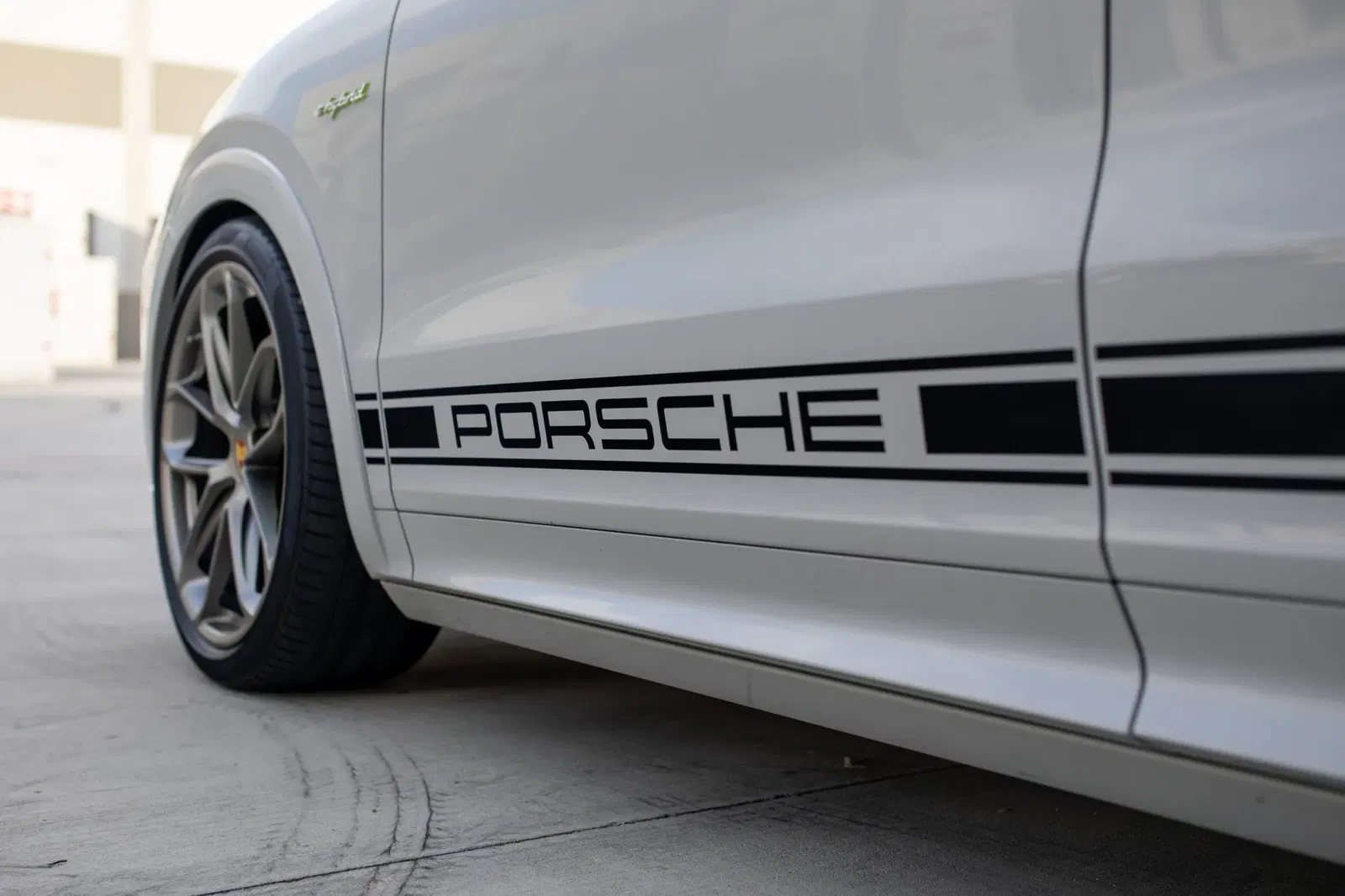 2020 Porsche Cayenne Turbo S E-Hybrid Coupe