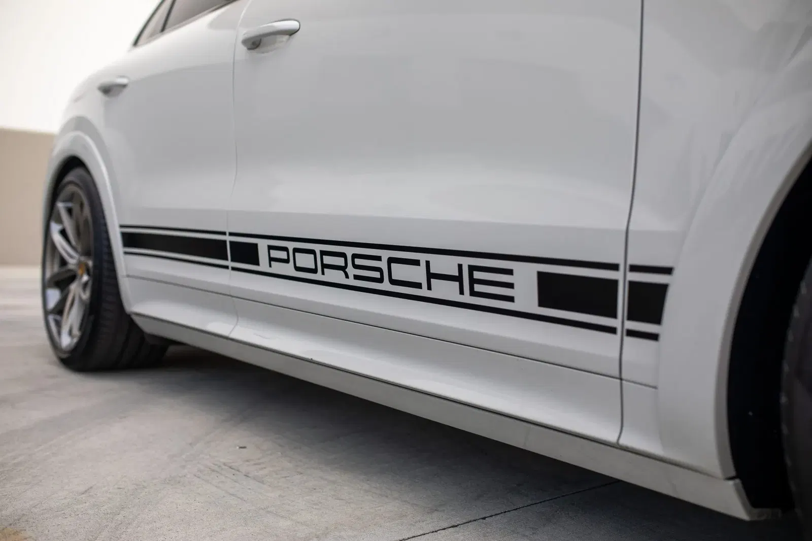 2020 Porsche Cayenne Turbo S E-Hybrid Coupe