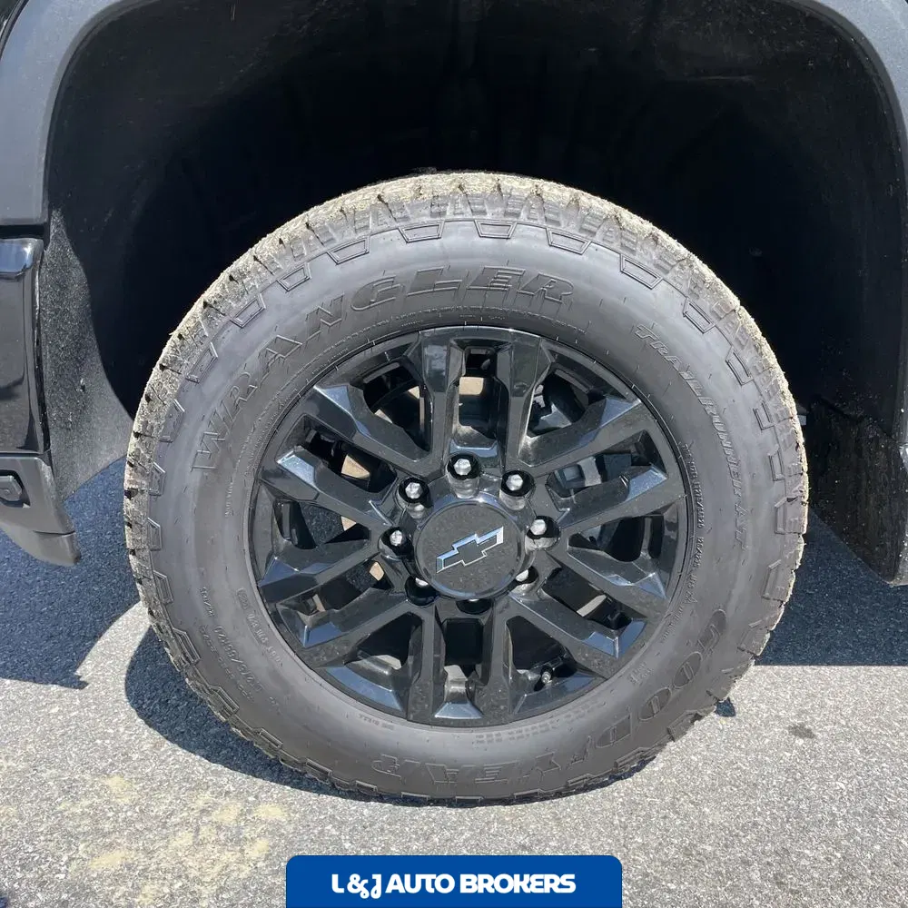 2025 Chevrolet Silverado 3500HD High Country
