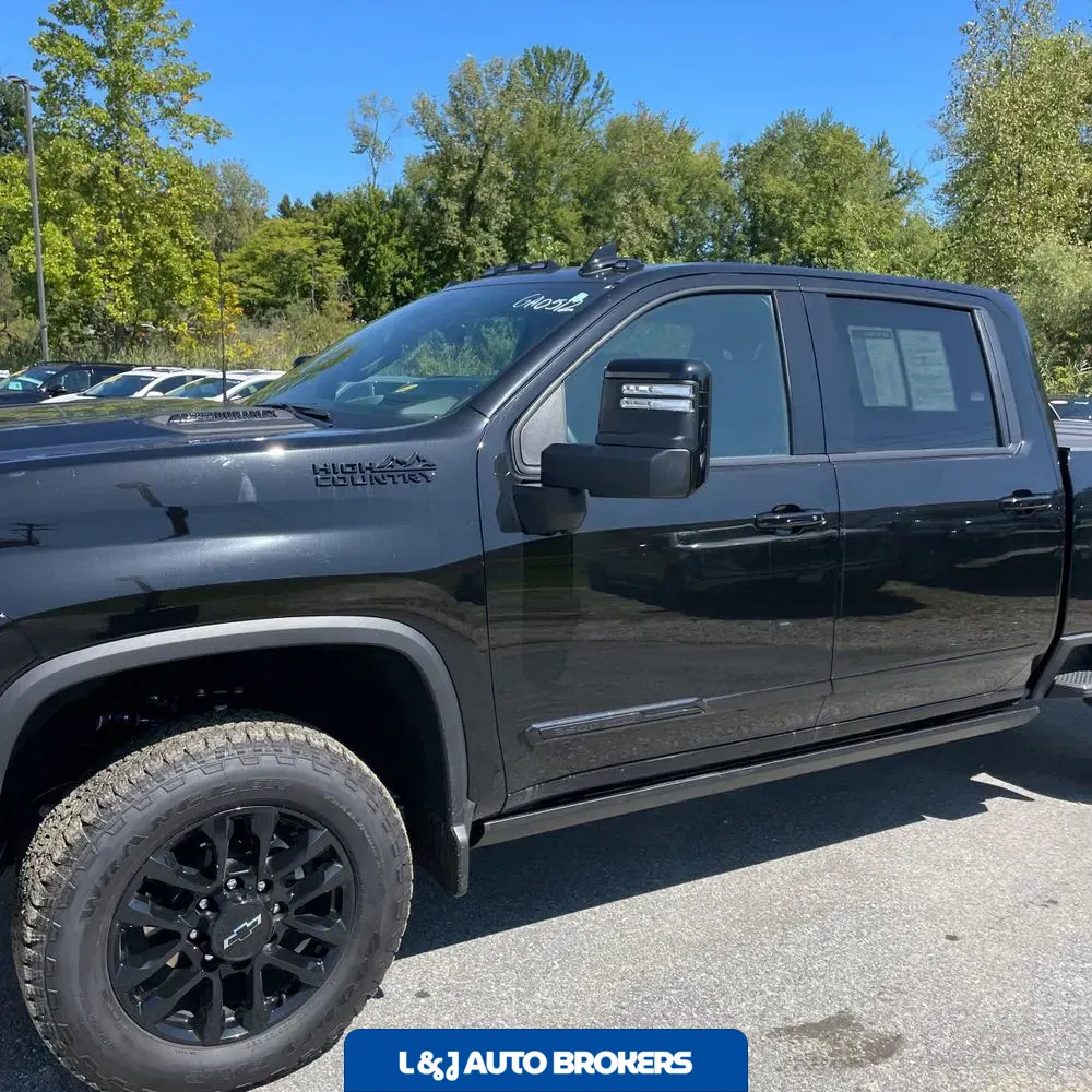 2025 Chevrolet Silverado 3500HD High Country