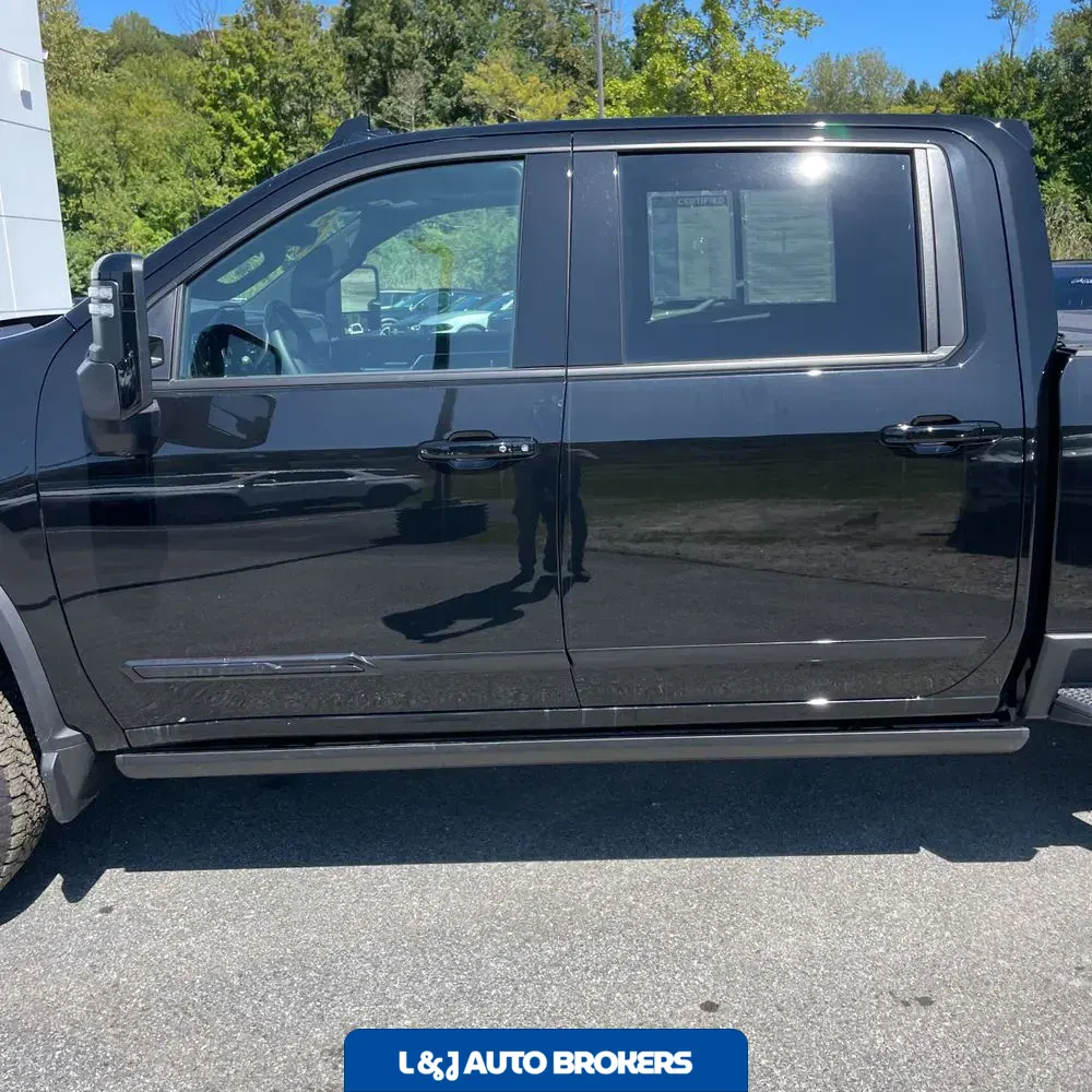 2025 Chevrolet Silverado 3500HD High Country
