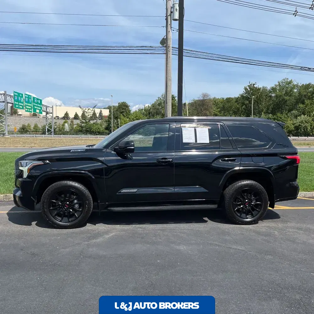 2024 Toyota Sequoia Platinum