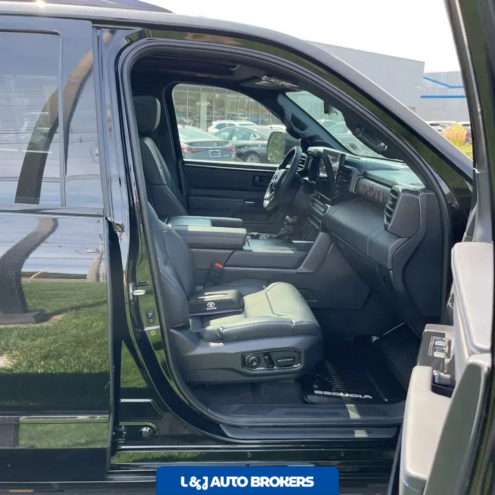 2024 Toyota Sequoia Platinum