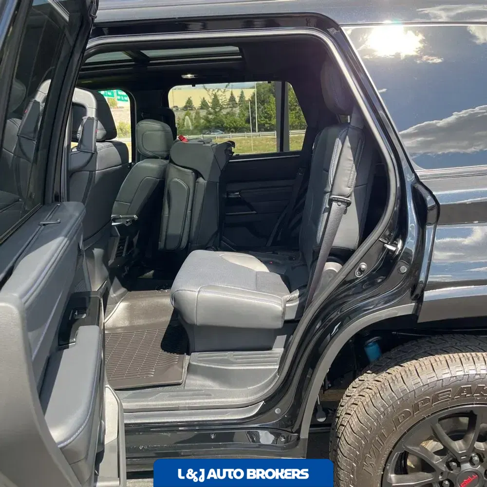 2024 Toyota Sequoia Platinum