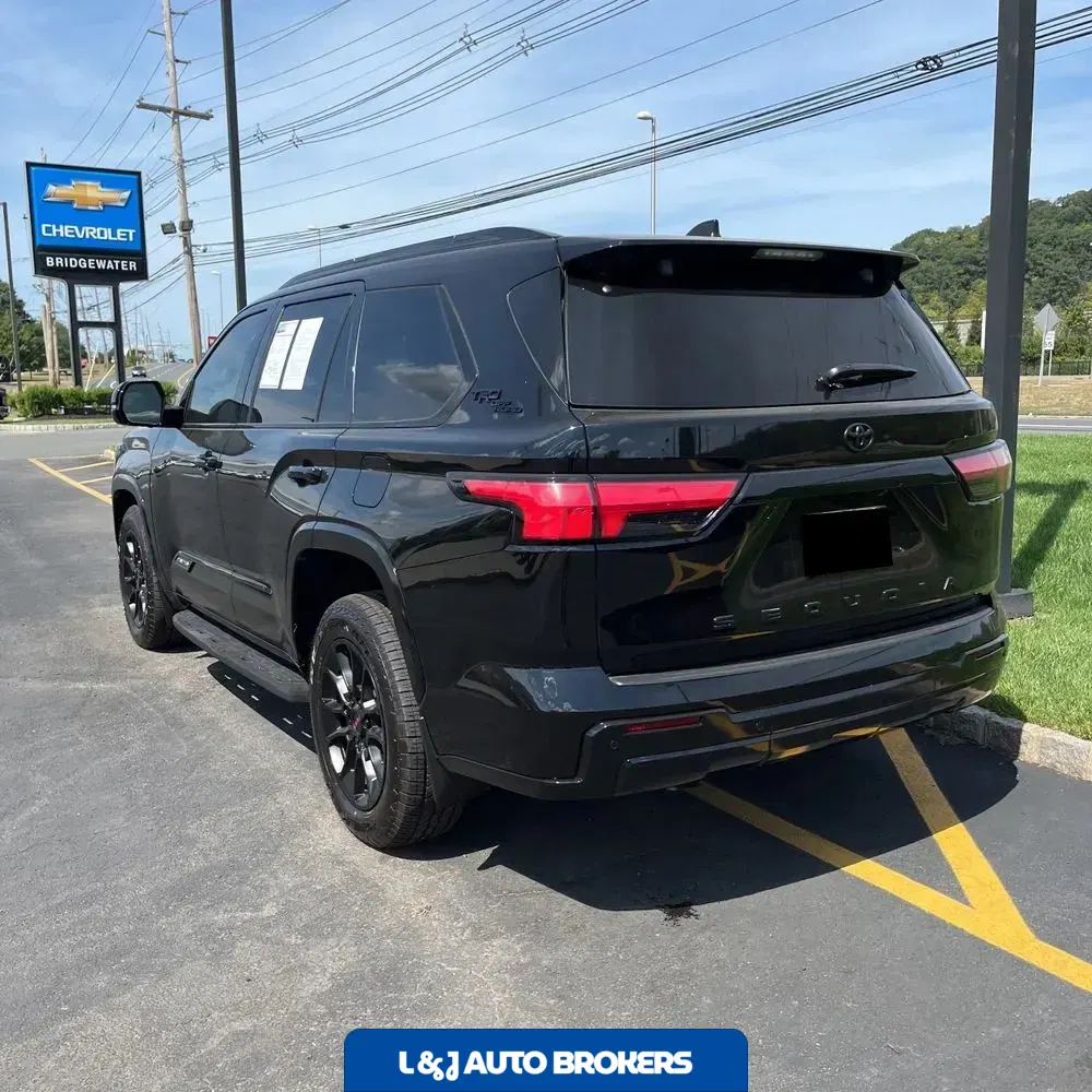 2024 Toyota Sequoia Platinum