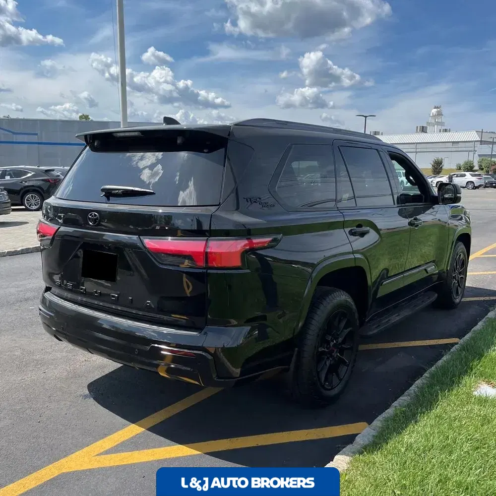 2024 Toyota Sequoia Platinum