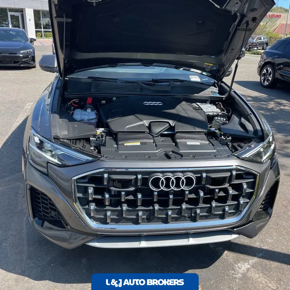 2025 Audi Q8 Premium 55