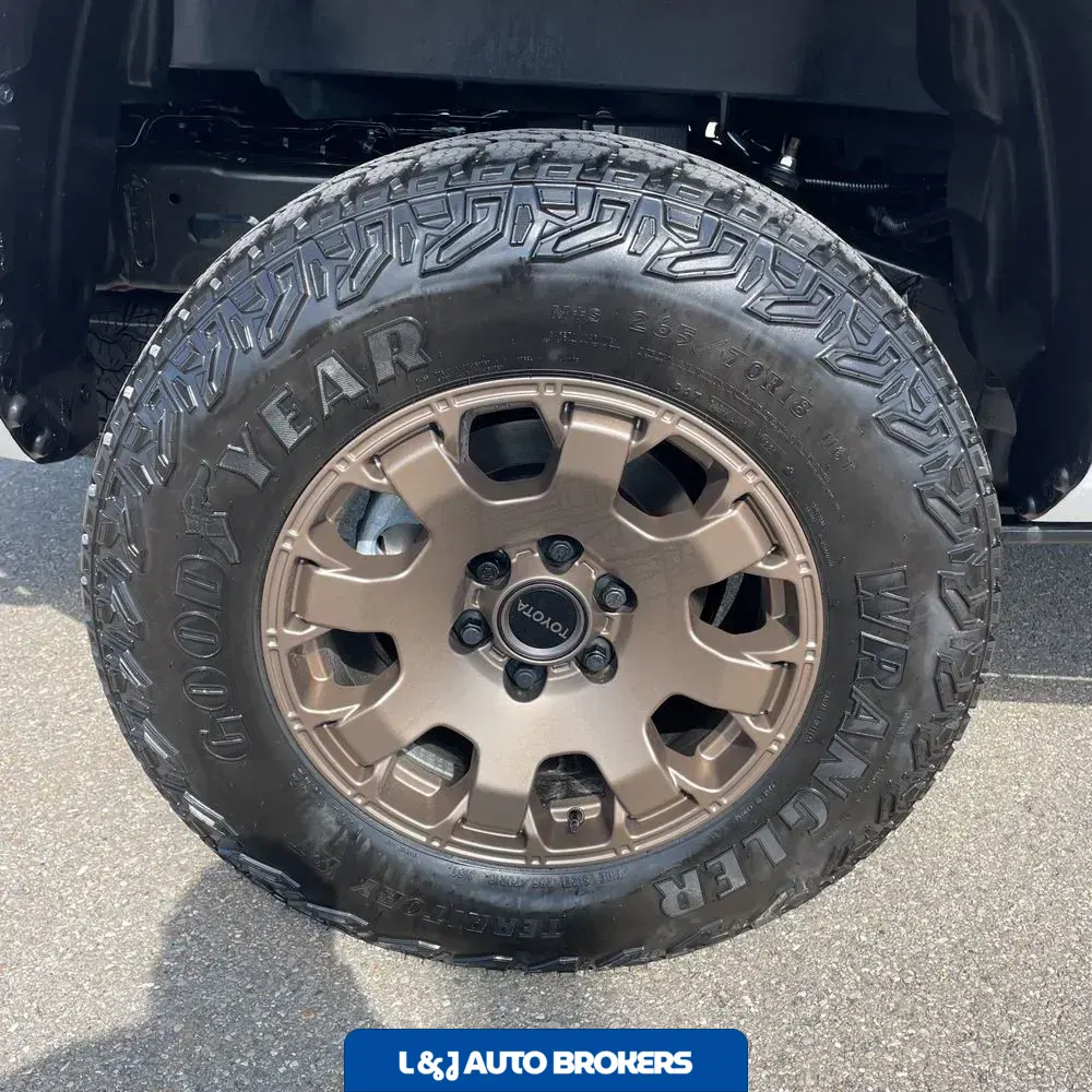 2025 Toyota Tacoma Trailhunter HV