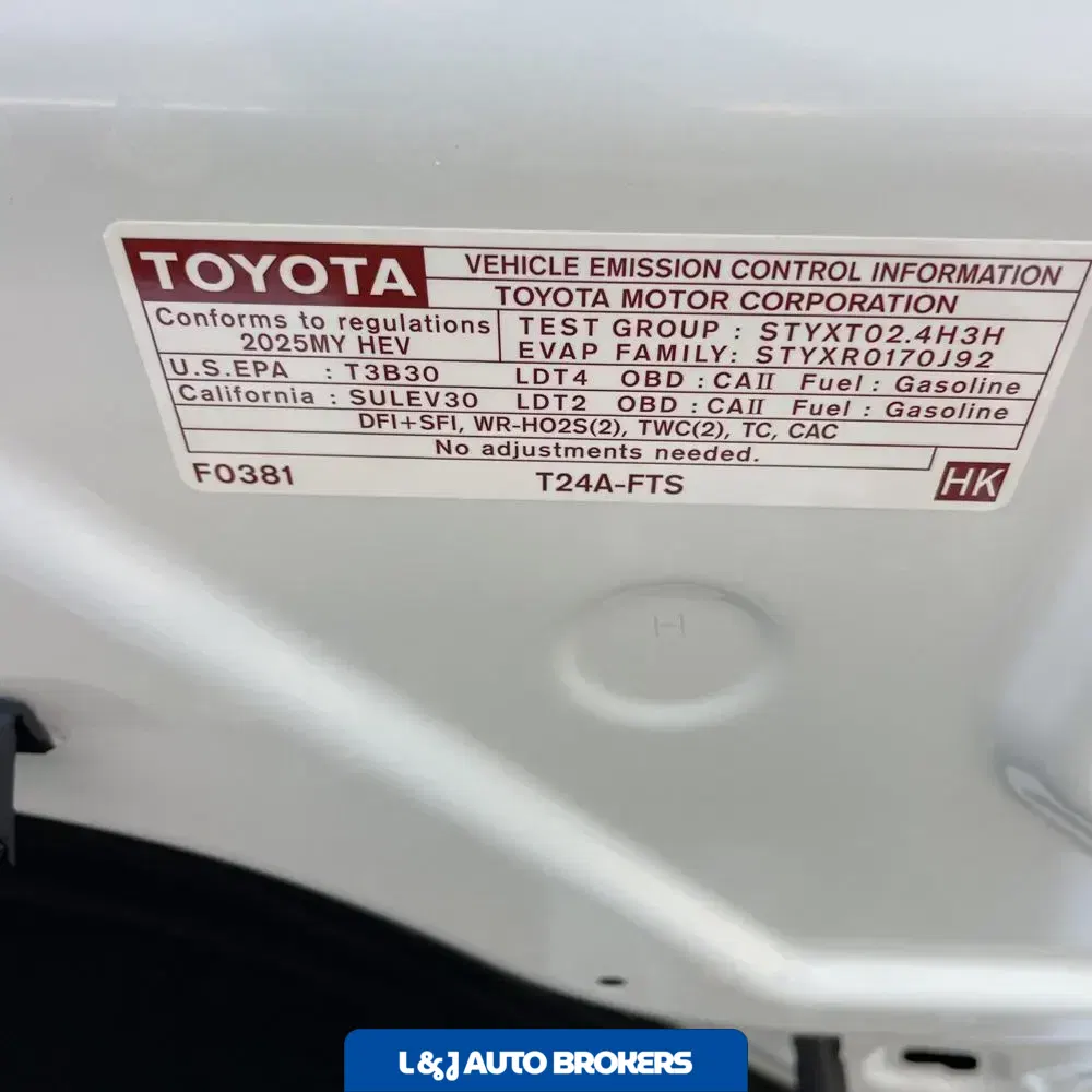 2025 Toyota Tacoma Trailhunter HV