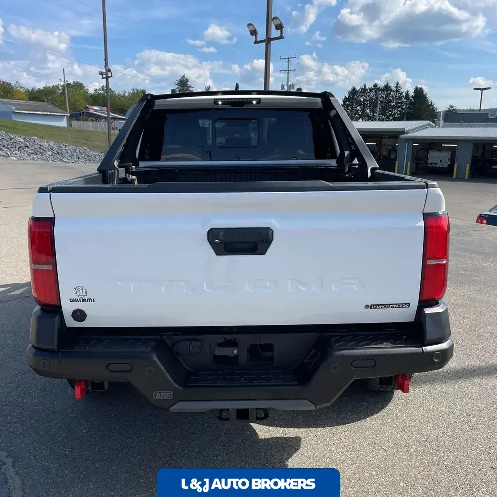 2025 Toyota Tacoma Trailhunter HV