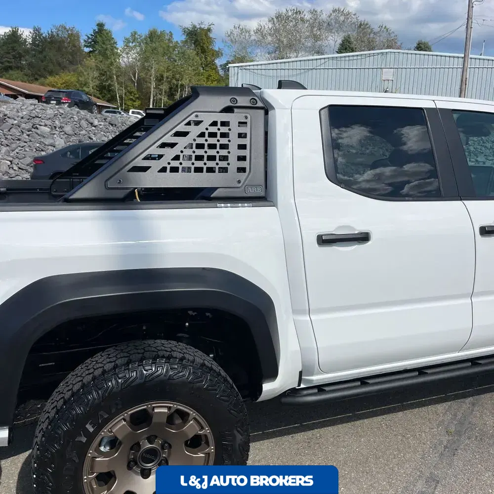2025 Toyota Tacoma Trailhunter HV