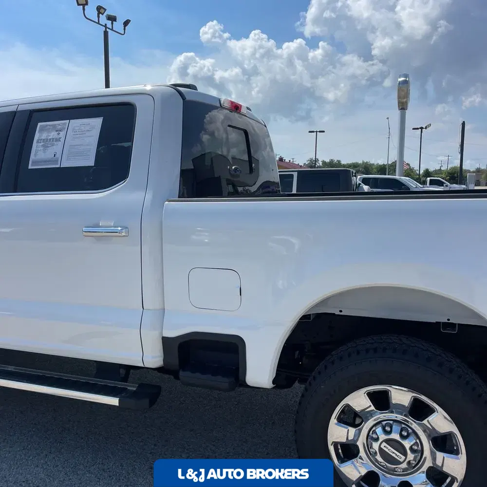 2025 Ford F-250 Super Duty Lariat