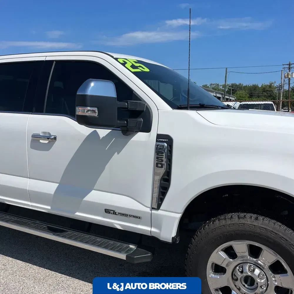 2025 Ford F-250 Super Duty Lariat