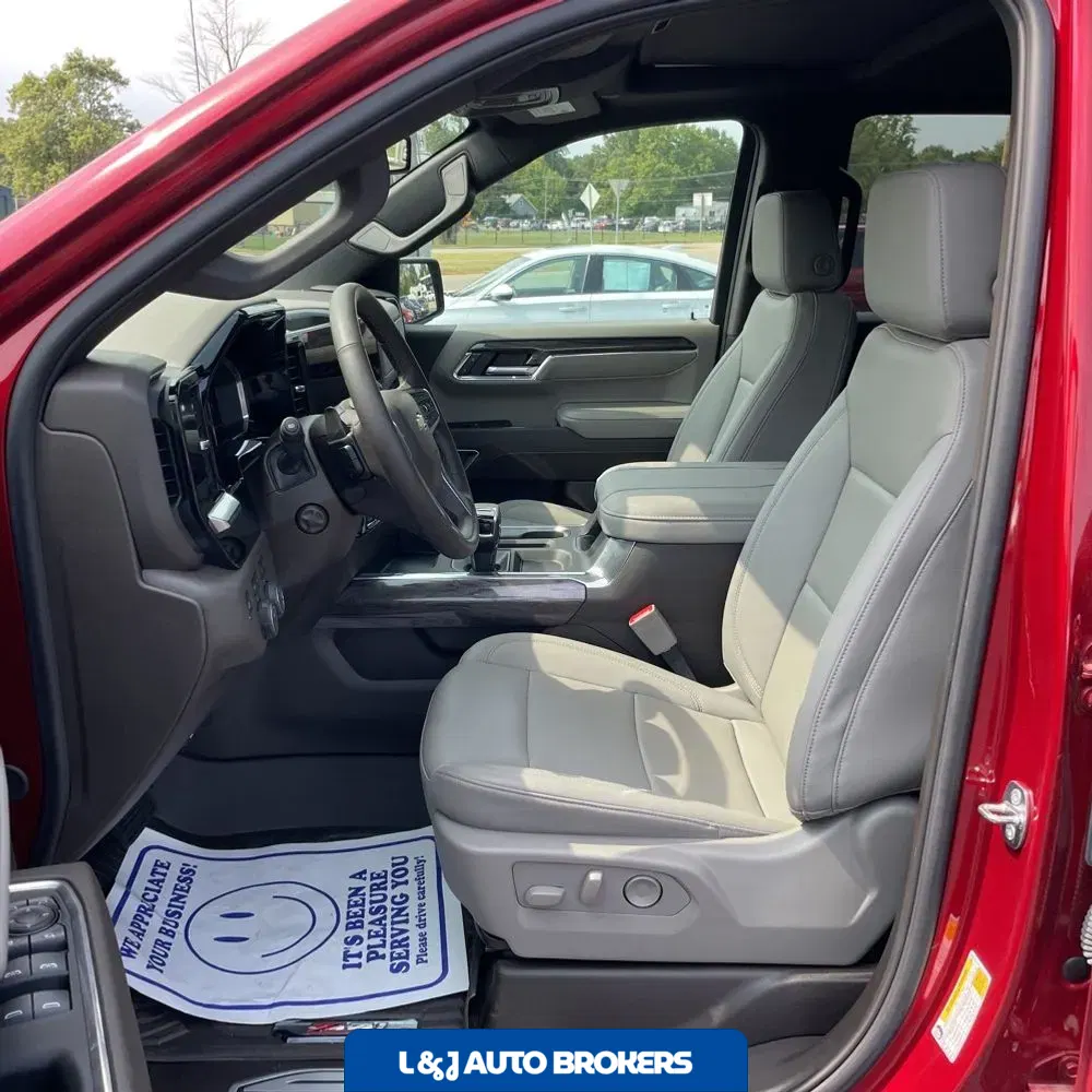 2024 Chevrolet Silverado 1500 LTZ