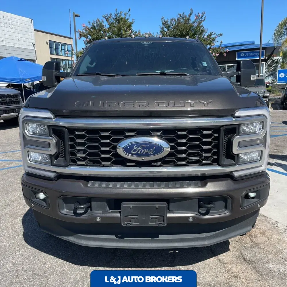 2024 Ford F-350 Super Duty Lariat