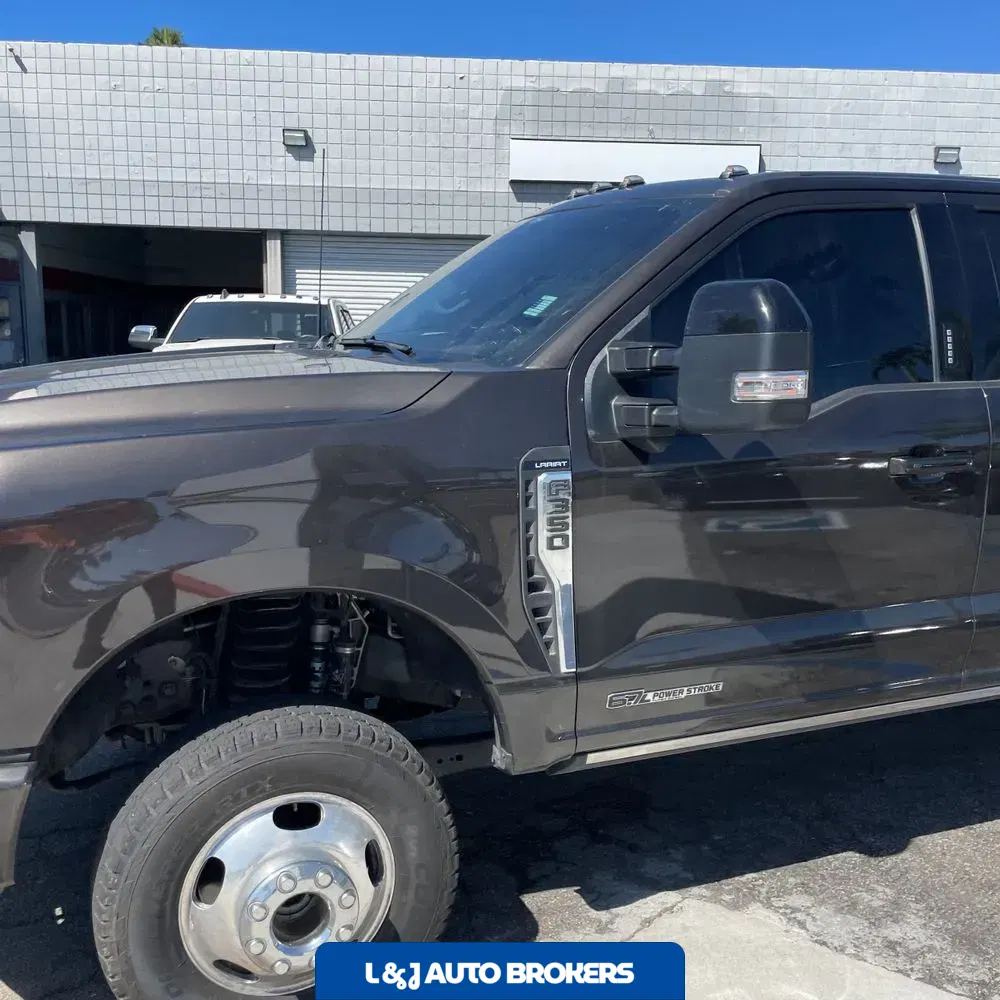 2024 Ford F-350 Super Duty Lariat