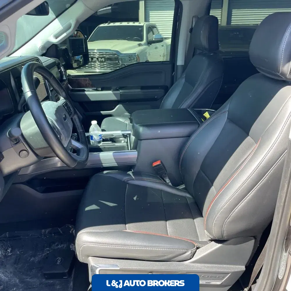 2024 Ford F-350 Super Duty Lariat