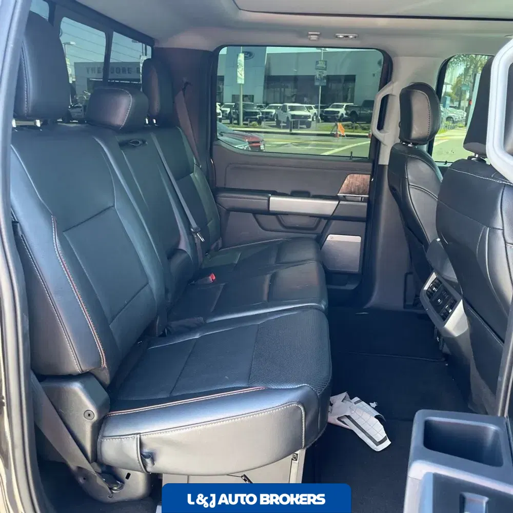 2024 Ford F-350 Super Duty Lariat
