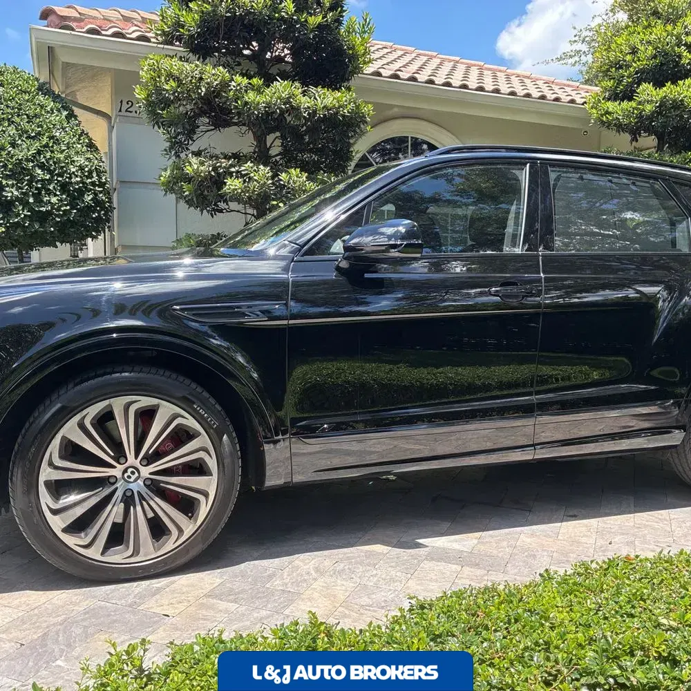2023 Bentley Bentayga Base
