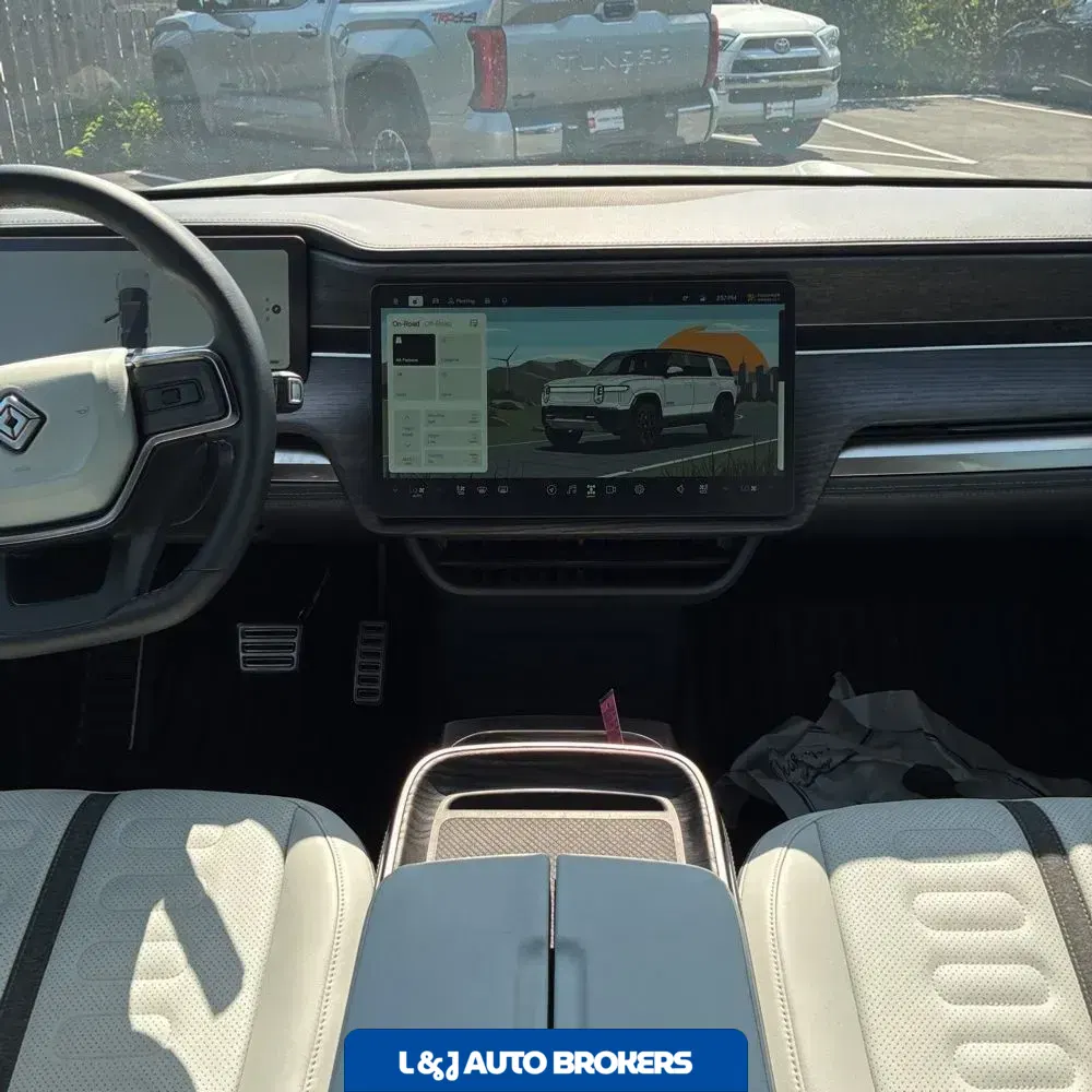 2023 Rivian R1S Adventure Quad-Motor