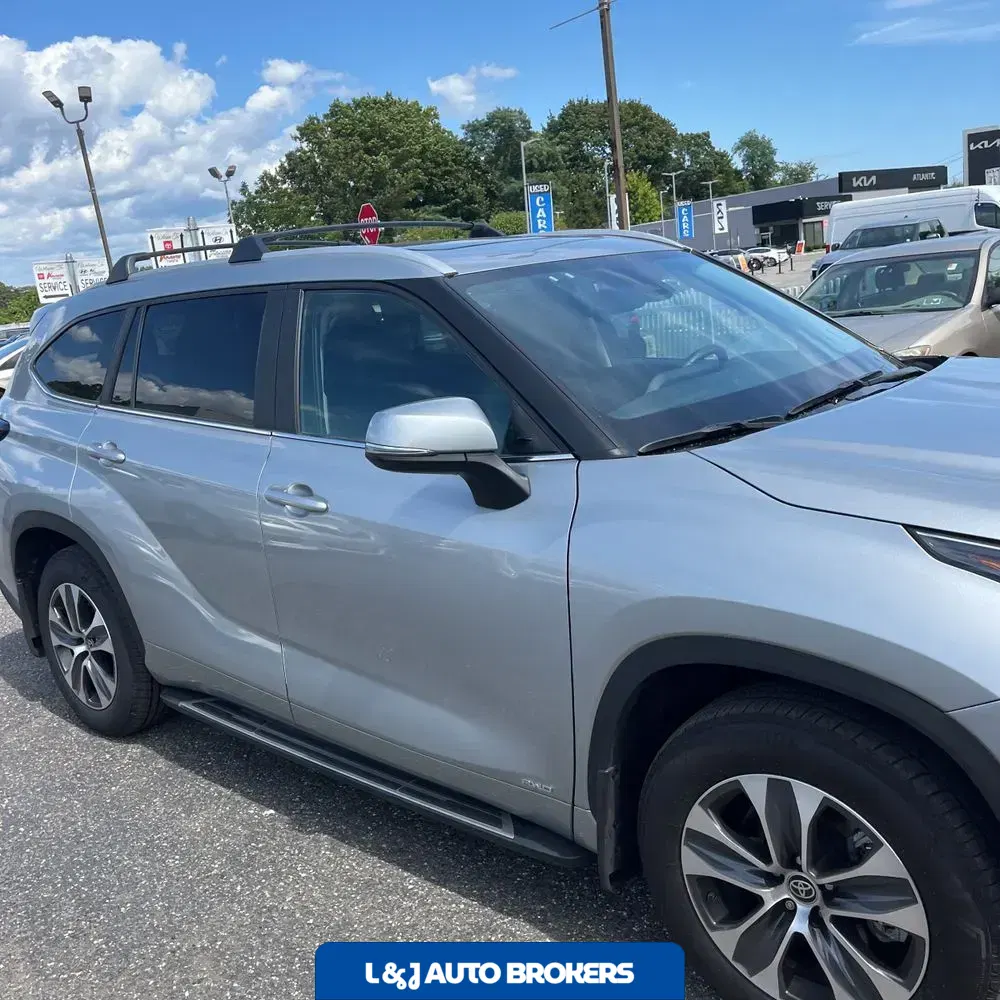 2024 Toyota Highlander Hybrid XLE
