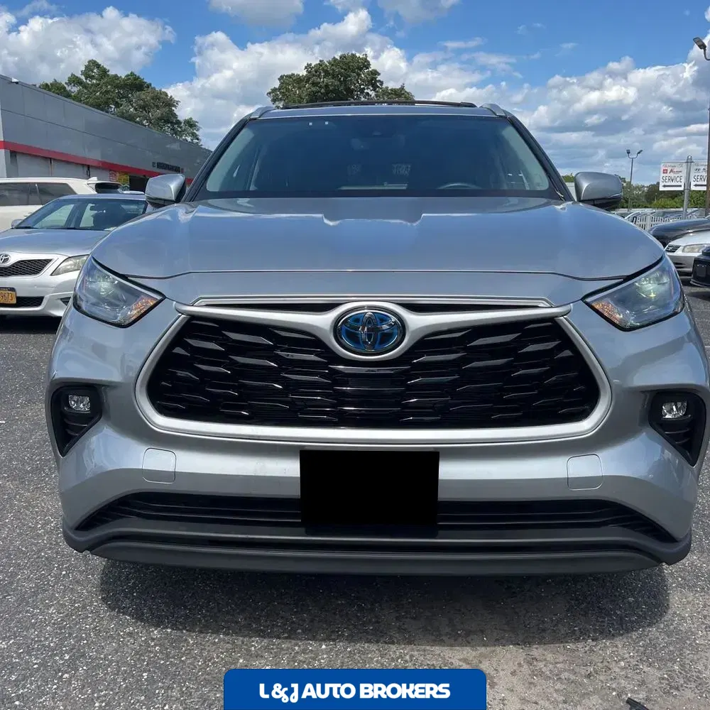 2024 Toyota Highlander Hybrid XLE