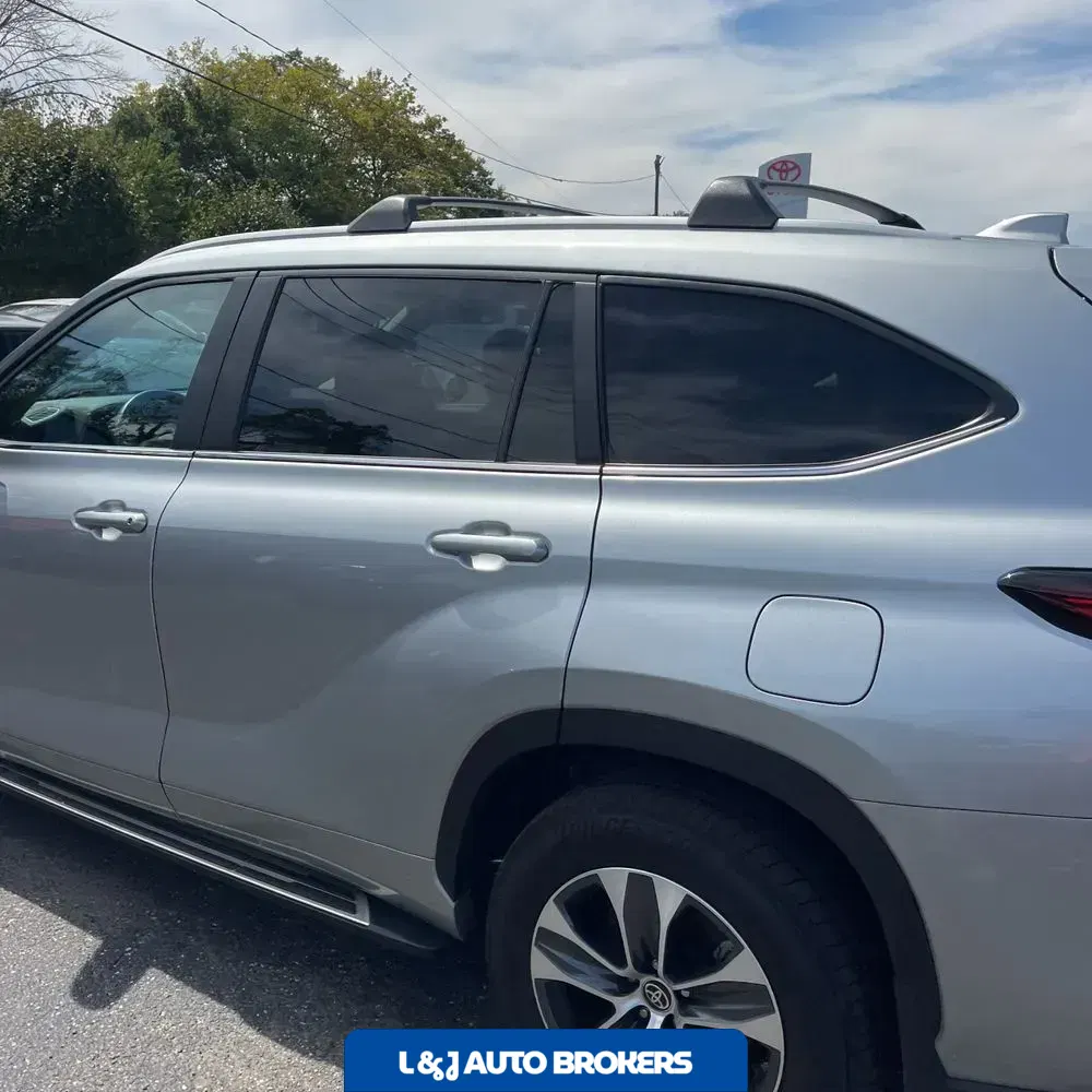 2024 Toyota Highlander Hybrid XLE